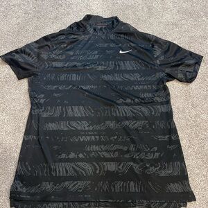 Tiger Woods Nike Golf Shirt Mock Neck. Size Large